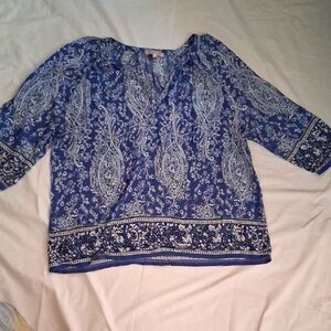 Blue Relaxed Graphic Blouse with Boxy Fit #154p